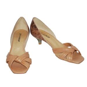 Size 5 Gino Ventori Luisa Crocodile Vintage Blush Sandals Kitten Heels